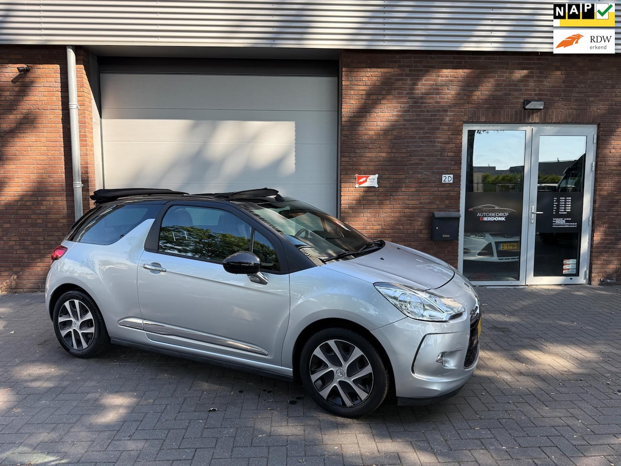 Citroën DS3 Cabrio - 1.2 VTi So Chic|AIRCO|NIEUWE APK|CABRIO - AutoWereld.nl
