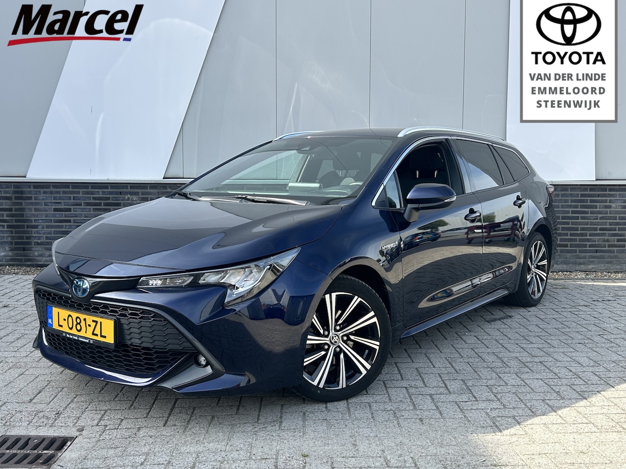 Toyota Corolla Touring Sports - 1.8 Hybrid Dynamic TeamNL - AutoWereld.nl