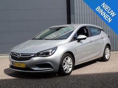 Opel Astra - 1.6 CDTI AIRCO| NAVIGATIE| CRUISECONTROL| LED DAGRIJVERLICHTGING| PARKEER SENSOREN| LICHTE