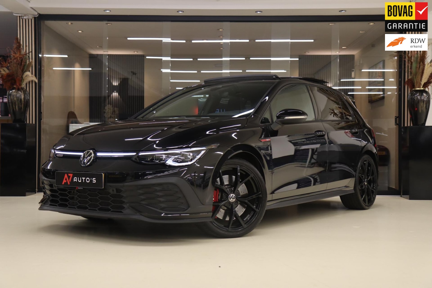 Volkswagen Golf - 2.0 TSI GTI PANO/HUD/H&K/IQ/NAVI/CAM - AutoWereld.nl