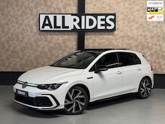 Volkswagen Golf - 1.5 eTSI Style R-Line | Pano | sfeerverlichting | Stoel-/stuurverwarming | Camera