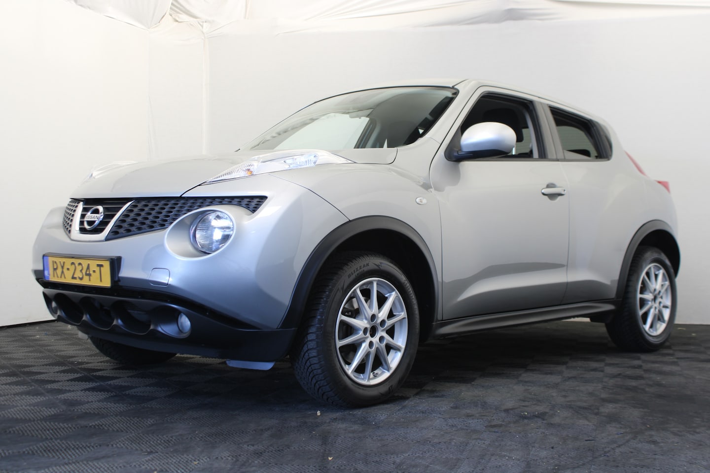 Nissan Juke - 1.6 Connect Edition 1.6 Connect Edition - AutoWereld.nl