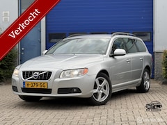 Volvo V70 - 2.0 D3 Summum Nwe APK/onderhouden/Airco/Leer