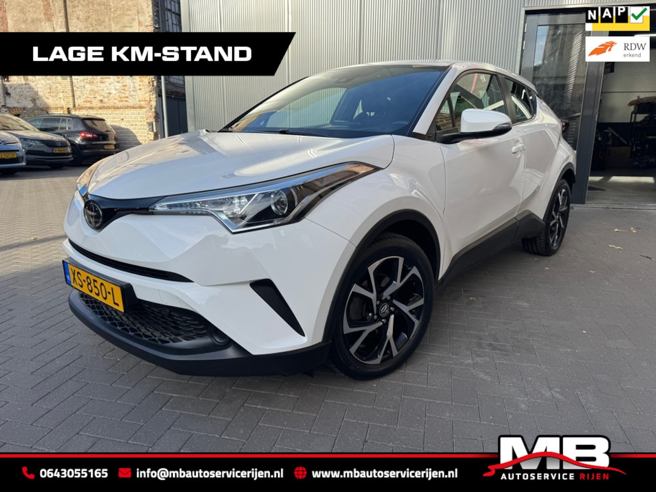 Toyota C-HR - 1.2 Comfort 1.2 Comfort, Navi, CarPlay, Camera - AutoWereld.nl