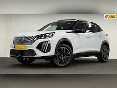 Peugeot 2008 - 1.2 PureTech 130 GT*NieuwModel*Panodak*Trekhaak*Navi*Camera*Carplay