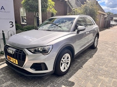 Audi Q3 - 45 TFSI e edition