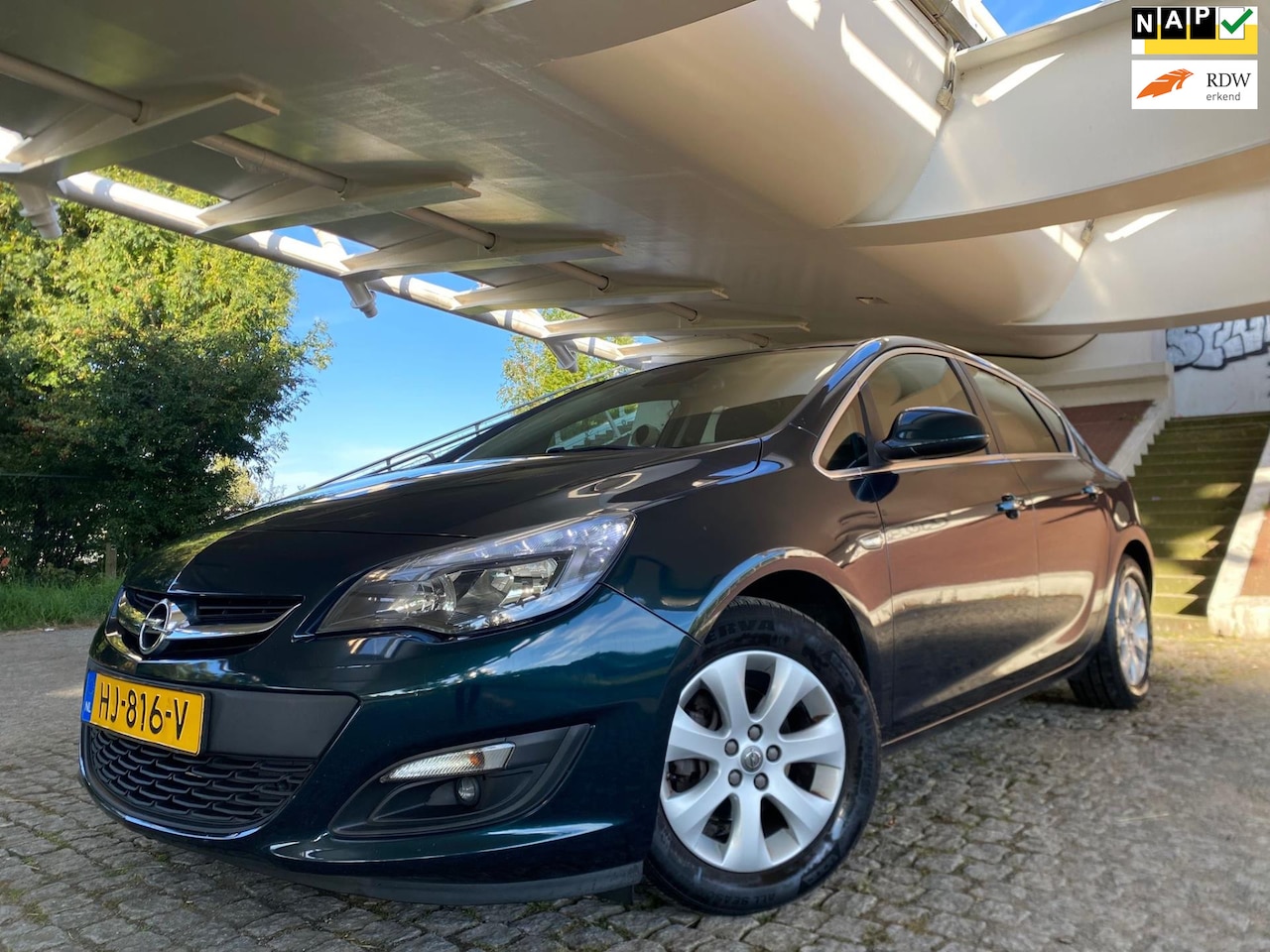 Opel Astra - 1.4 Turbo Sport Navigatie Airco Dealeronderhouden - AutoWereld.nl