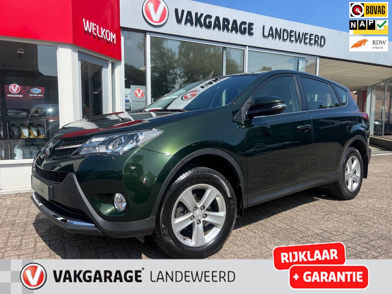 Toyota RAV4 - 2.0 Executive 4WD, Trekhaak, Navi, Cruise, 1e eigenaar - AutoWereld.nl