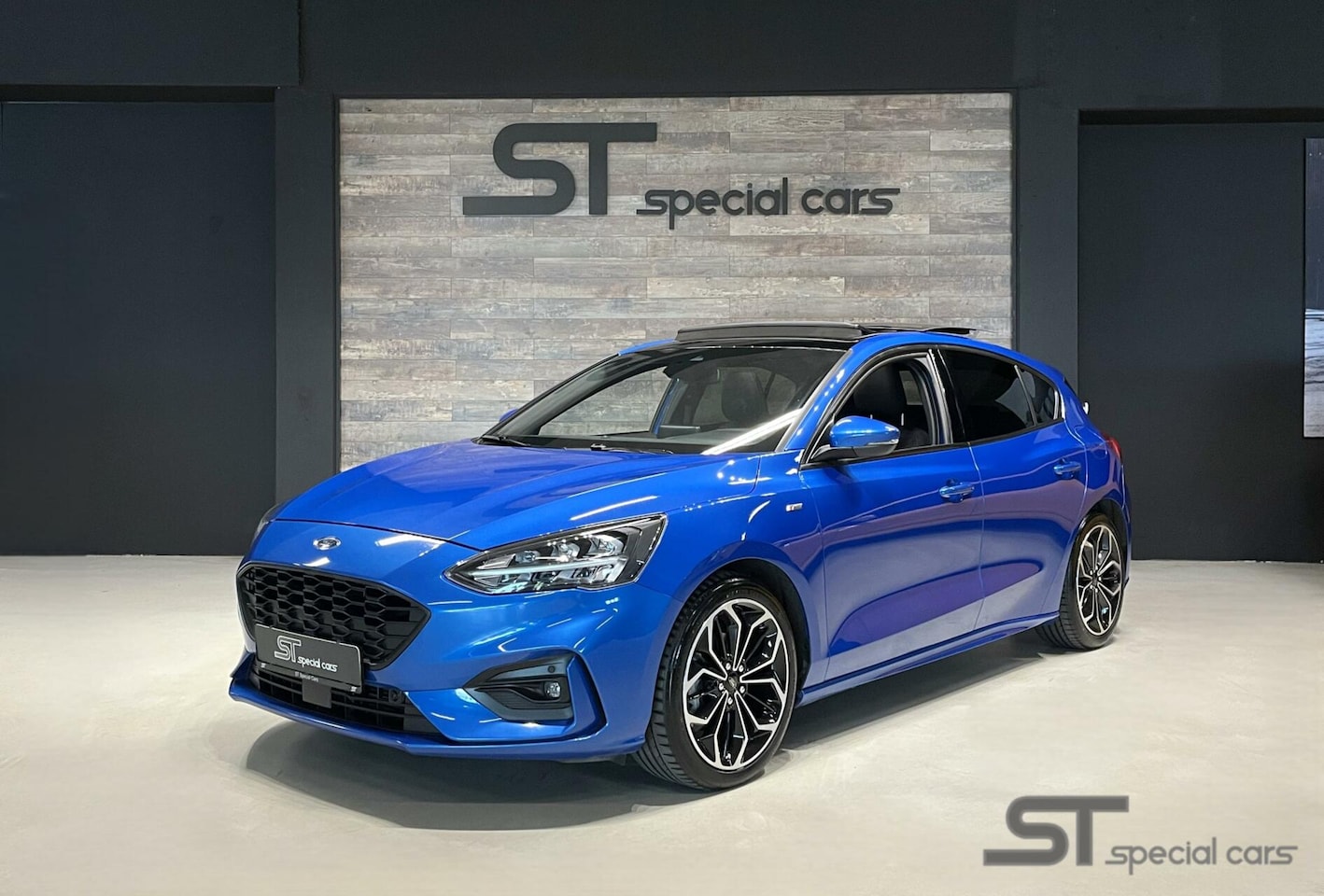 Ford Focus - 1.5 EcoBoost ST Line|Pano|18 inch - AutoWereld.nl