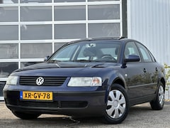 Volkswagen Passat - 1.8-5V Trendline 125pk | Apk tot 03-04-2026 | Automaat | Airco | Cruise Control | Elektris