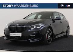 BMW 1-serie - 118i High Executive M Sport Automaat / Panoramadak / Sportstoelen / Achteruitrijcamera / A