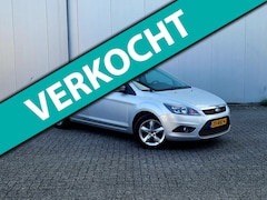Ford Focus - 1.6 Comfort / 1E EIGENAAR / Nieuwe Apk / 5 Drs / Airco / Nap