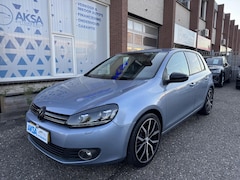 Volkswagen Golf - 1.4 TSI Highline DSG LED Stlvw 19inch