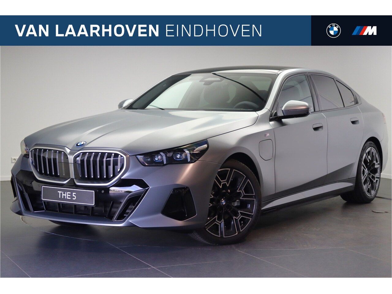 BMW 5-serie - 530e M Sport Automaat / Panoramadak / Adaptieve LED / Comfort Access / Stoelventilatie / P - AutoWereld.nl
