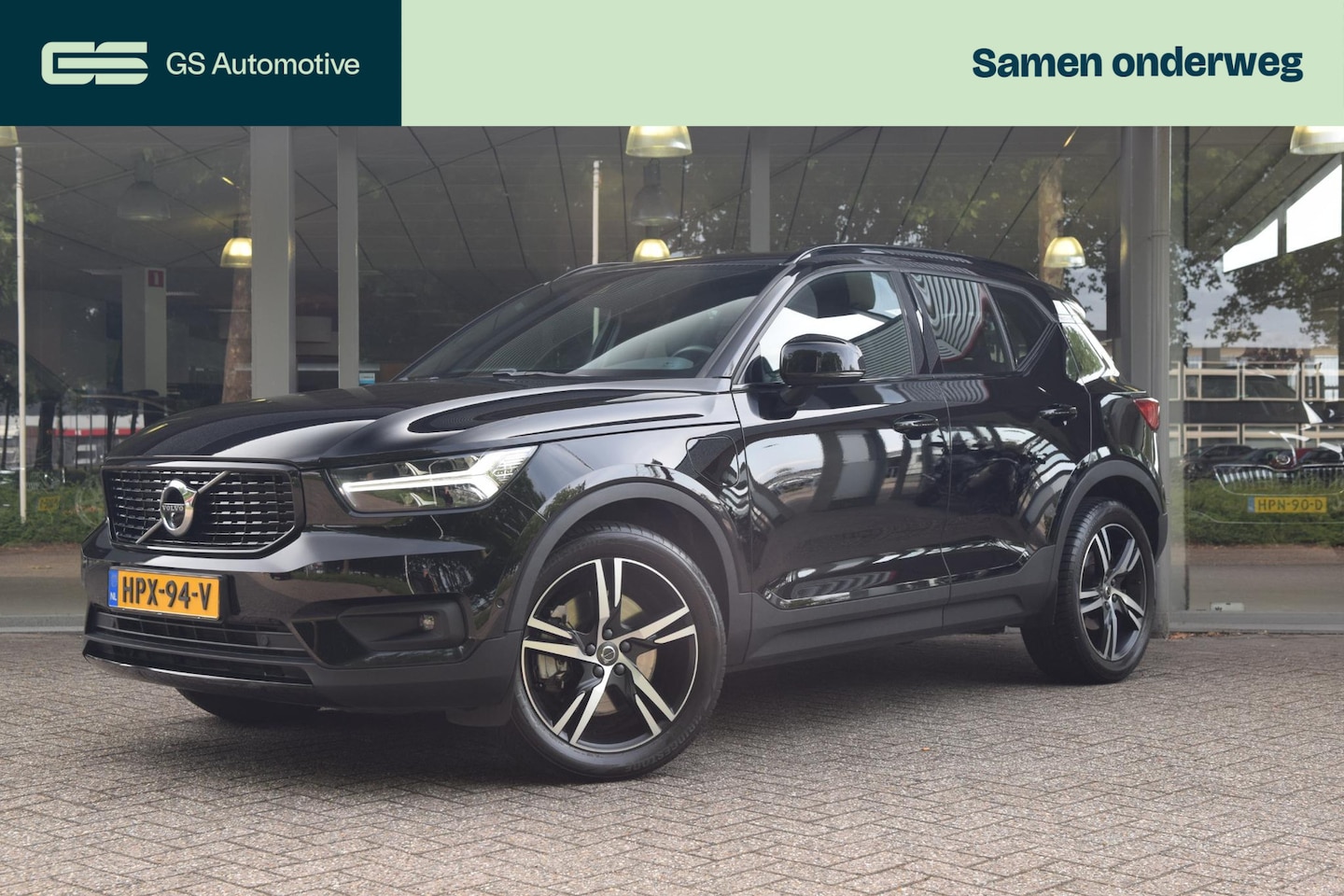 Volvo XC40 - 1.5 T4 Recharge R-Design met Carplay/Cam/Stu+st vw - AutoWereld.nl