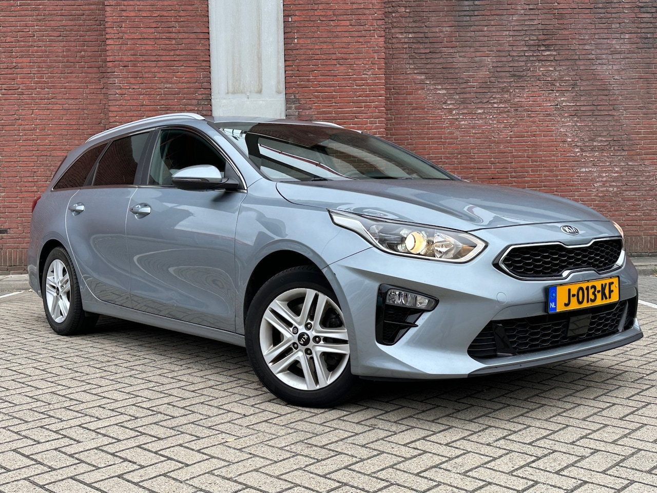 Kia Cee'd Sportswagon - Ceed 1.0 T-GDi DynamicPlusLine|NAVI|PDC|CRUISE-CONTROL - AutoWereld.nl