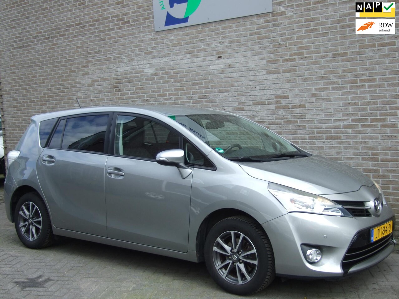Toyota Verso - 1.8 VVT-i Aspiration - 2e eig! - Stoelverwarming - Navigatie - - AutoWereld.nl