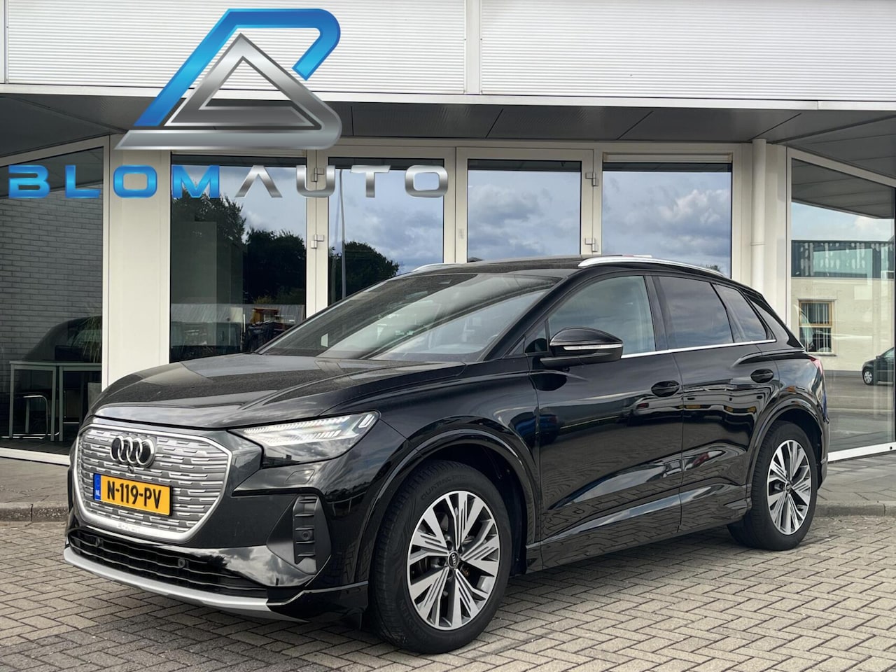 Audi Q4 e-tron - PANO+SPORTSTOELEN+ACC+CARPLAY+WARMTEPOMP+19'' - AutoWereld.nl
