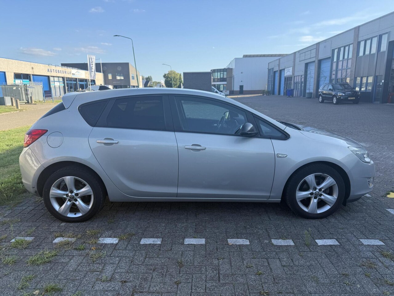 Opel Astra - 1.6 5 DRS 2010 APPLE CARPLAY CAMERA CRUISE AIRCO - AutoWereld.nl