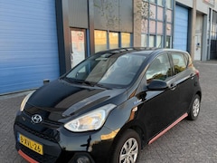 Hyundai i10 - 1.0i 2014 5-deurs Zeer nette auto Airco AUX