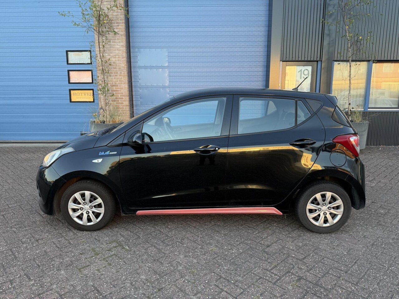 Hyundai i10 - 1.0i 2014 5-deurs Zeer nette auto Airco AUX - AutoWereld.nl