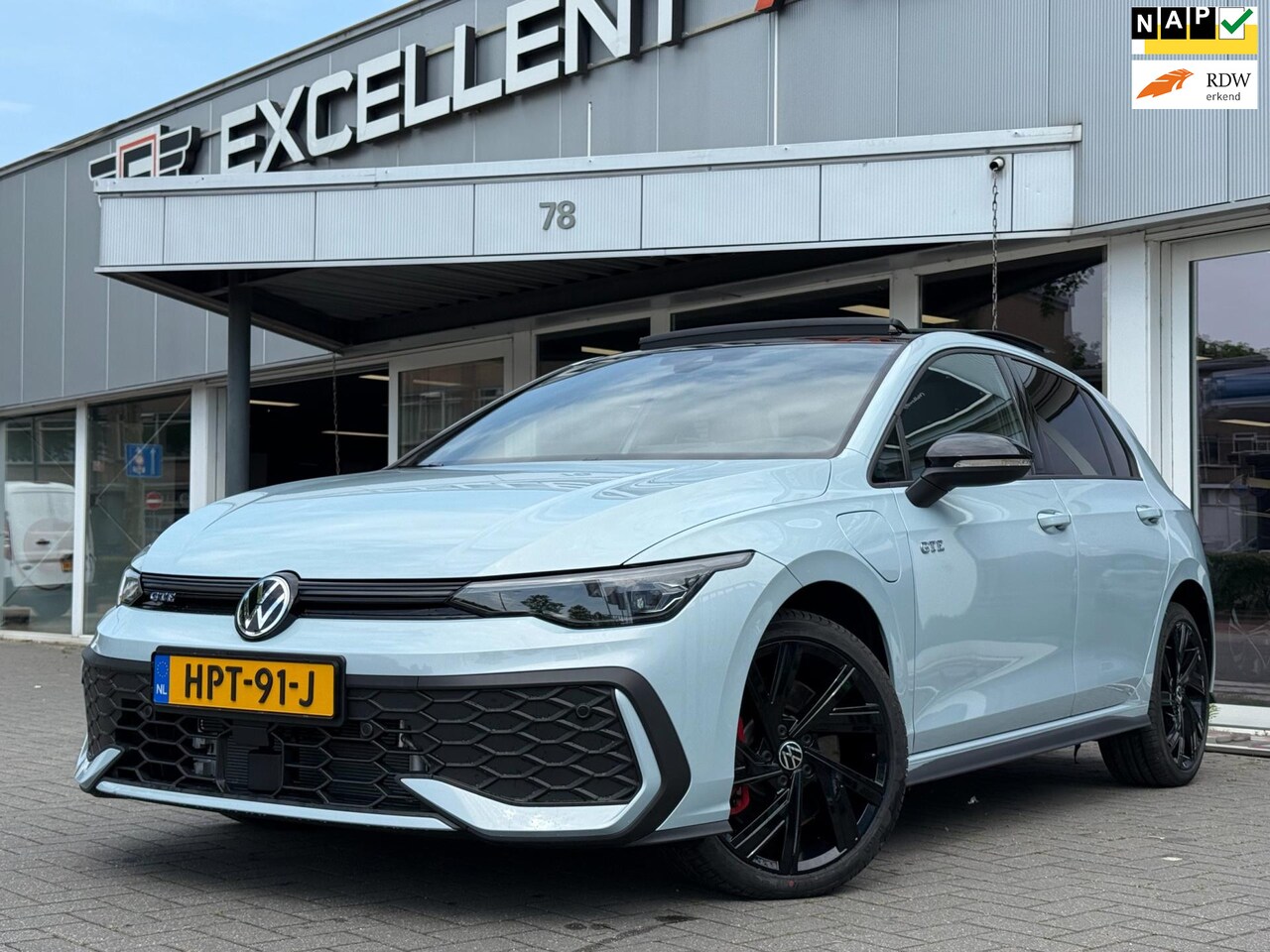 Volkswagen Golf - 1.5 eHybrid GTE | Panoramadak - AutoWereld.nl