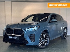BMW X2 - sDrive20i M-Sport Pro Pano Alcantara Camera Keyless 19''