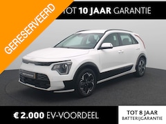 Kia Niro EV - DynamicLine 64.8 kWh | 3-fase 11KW laden | Climate Control | Navigatie | LM Velgen | Eerst