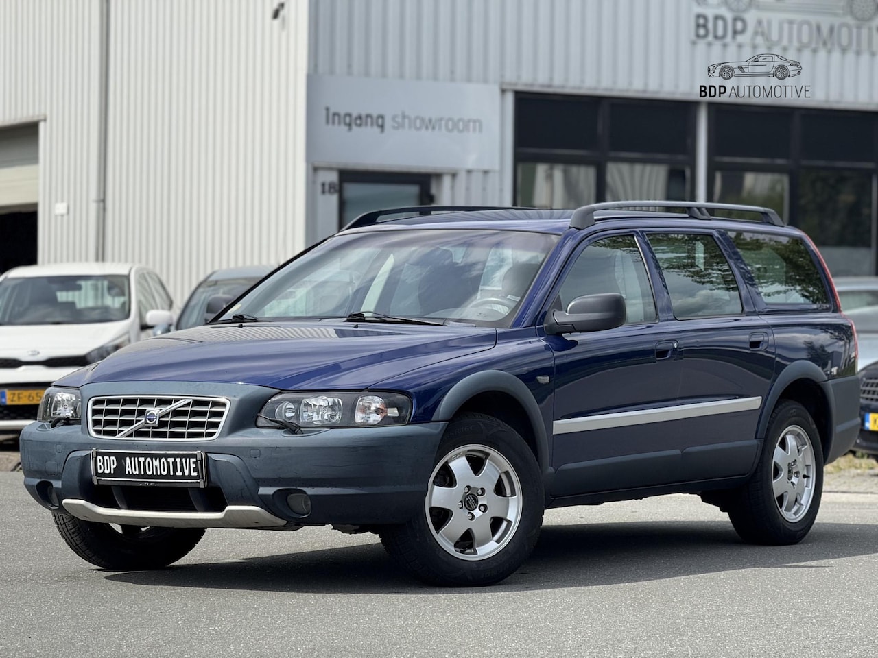 Volvo XC70 - 2.4 T AWD Gtr. C.L. APK NIEUW/TREKHAAK/CRUISE/CLIMATE CONTROLE/LM VELGEN - AutoWereld.nl