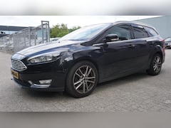 Ford Focus Wagon - 1.5 150pk Titanium AUTOMAAT Groot Navi Trekhaak 17inch LM *EXPORT/HANDEL* 178713KM