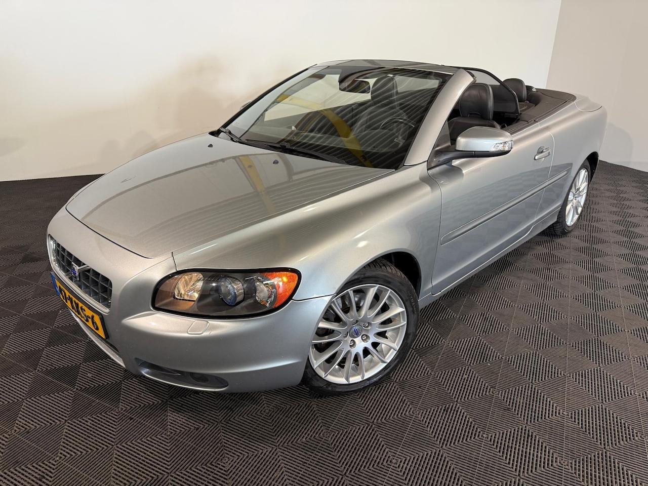 Volvo C70 Convertible - 2.0D Automaat 194.179km NAP - AutoWereld.nl