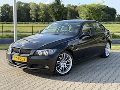 BMW 3-serie - 320i Dynamic Executive NL auto, M sport, xenon, nieuwe APK, airco, cruise, NAP