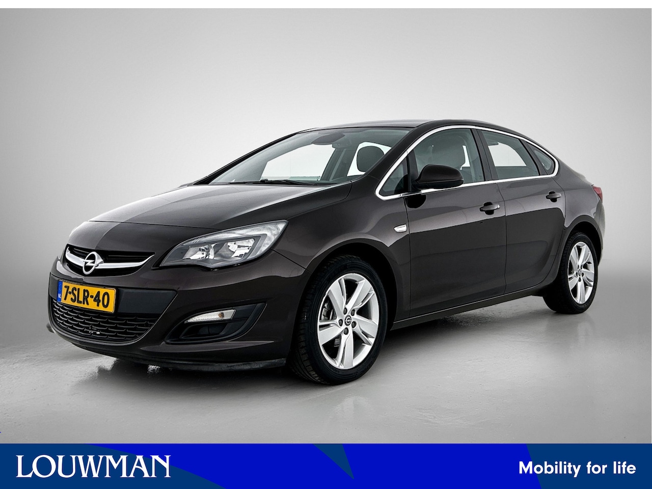 Opel Astra - 1.4 Turbo Berlin | 140 pk | Navigatie | Parkeerhulp | - AutoWereld.nl
