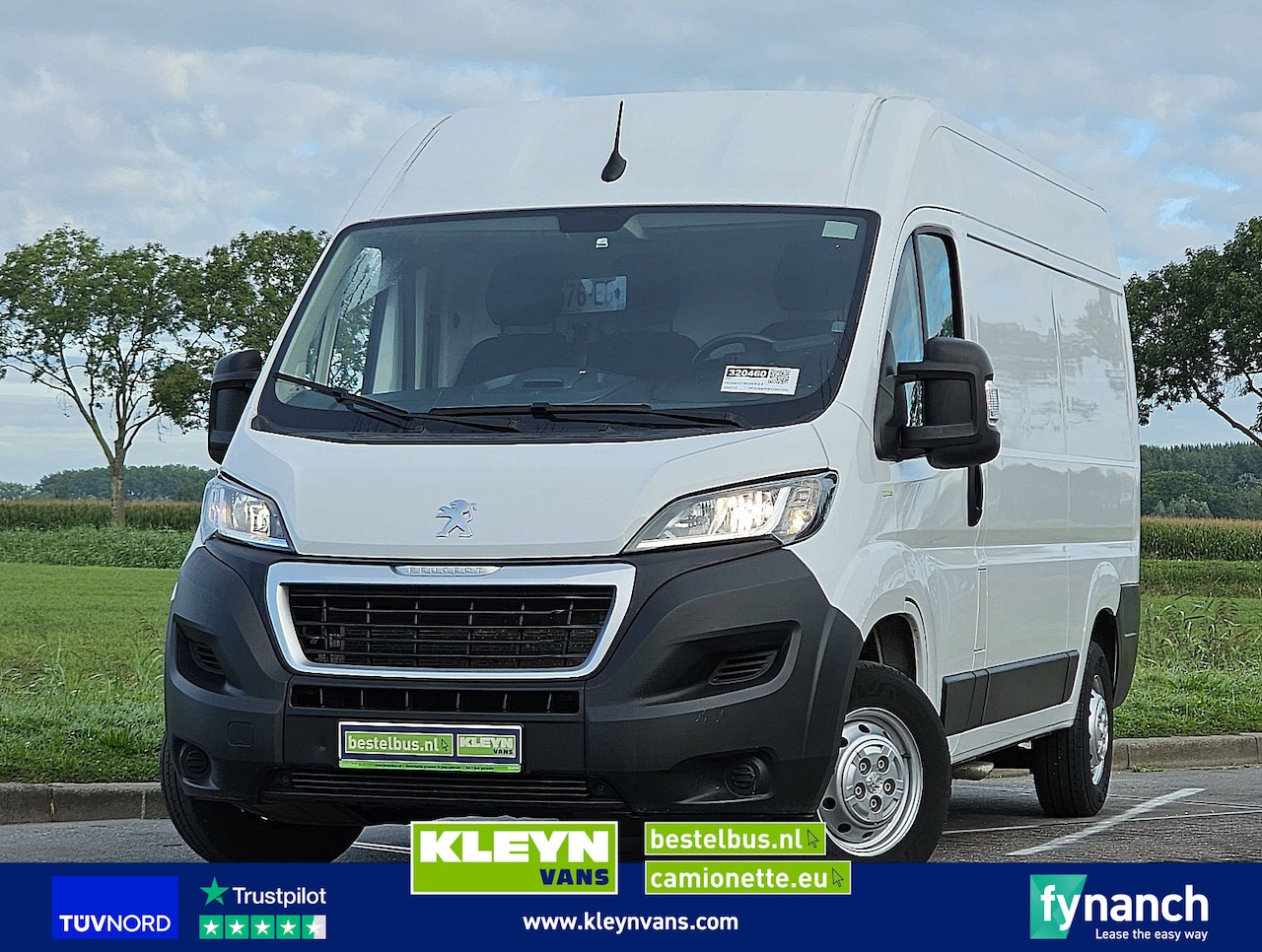 Peugeot Boxer - 2.2 BHDI 120 L2H2 PREM. - AutoWereld.nl