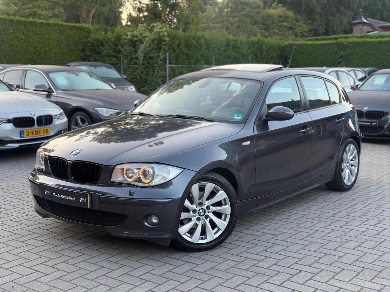 BMW 1-serie - 120i Anniversary Sport|Nieuwe Ketting + Klepseals|Dakje|Climate control|Cruise control|Aut - AutoWereld.nl