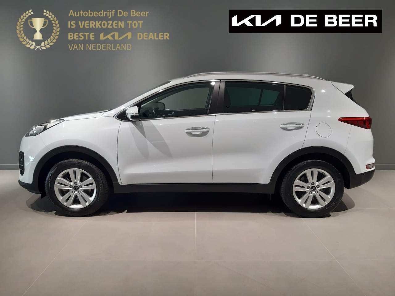 Kia Sportage - 1.6 GDI 135pk DynamicLine Leer/Navigatie - AutoWereld.nl