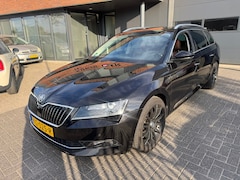 Skoda Superb Combi - 1.6 TDI Ambition AUTOMAAT LED XENON TREKHAAK LEDER ORIG NL NAP