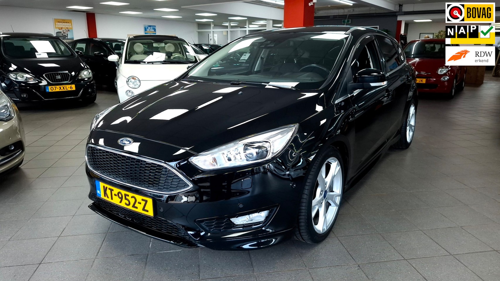 Ford Focus - 1.0 Titanium met S-Pack - AutoWereld.nl