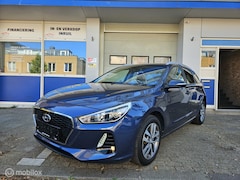 Hyundai i30 - 1.0 T-GDi Family + Luxe Uitvoering Dealeronderhouden Carplay Camera Winterpakket