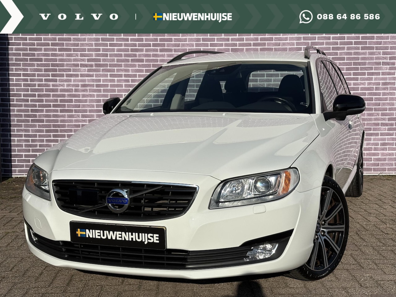 Volvo V70 - 2.4 D4 AWD Dynamic | Uniek | 1ste Eigenaar | 5 Cilinder | Adaptieve Cruise Controle | Blis - AutoWereld.nl