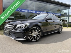 Mercedes-Benz C-klasse - 180 AMG Sport Edition 360 Camera, Pano, Trekhaak, Dodehoekassist, Sfeerverlichting