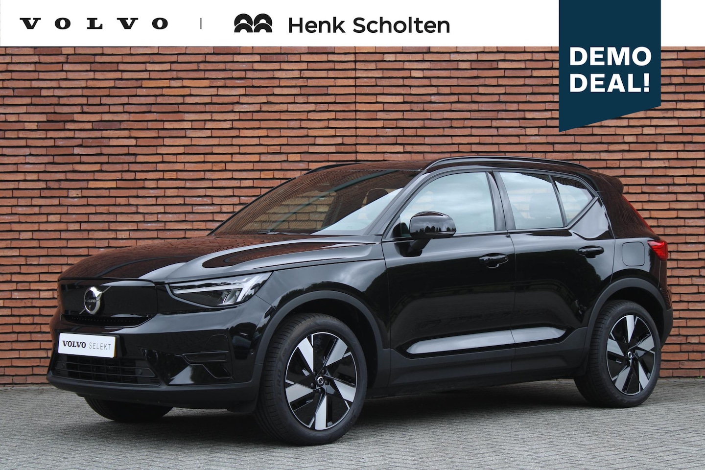 Volvo EX40 - Single Motor Extended Range Ultra | Panoramadak | 360 Graden Camera | Harman Kardon | Stan - AutoWereld.nl