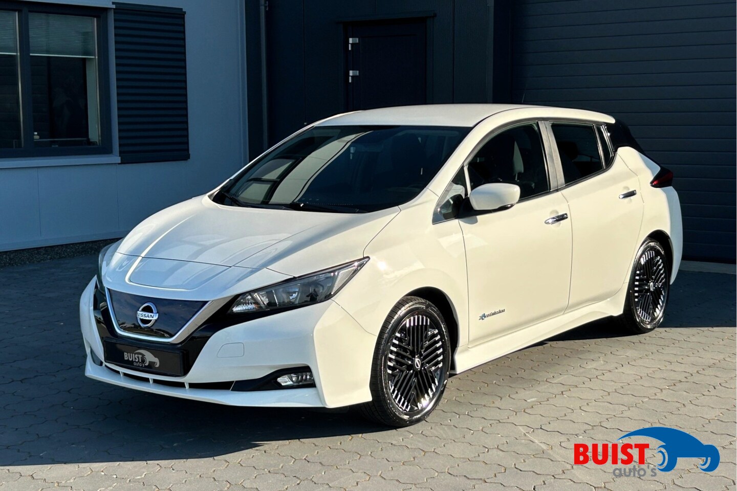 Nissan LEAF - Acenta 40 kWh 85503KM! - AutoWereld.nl