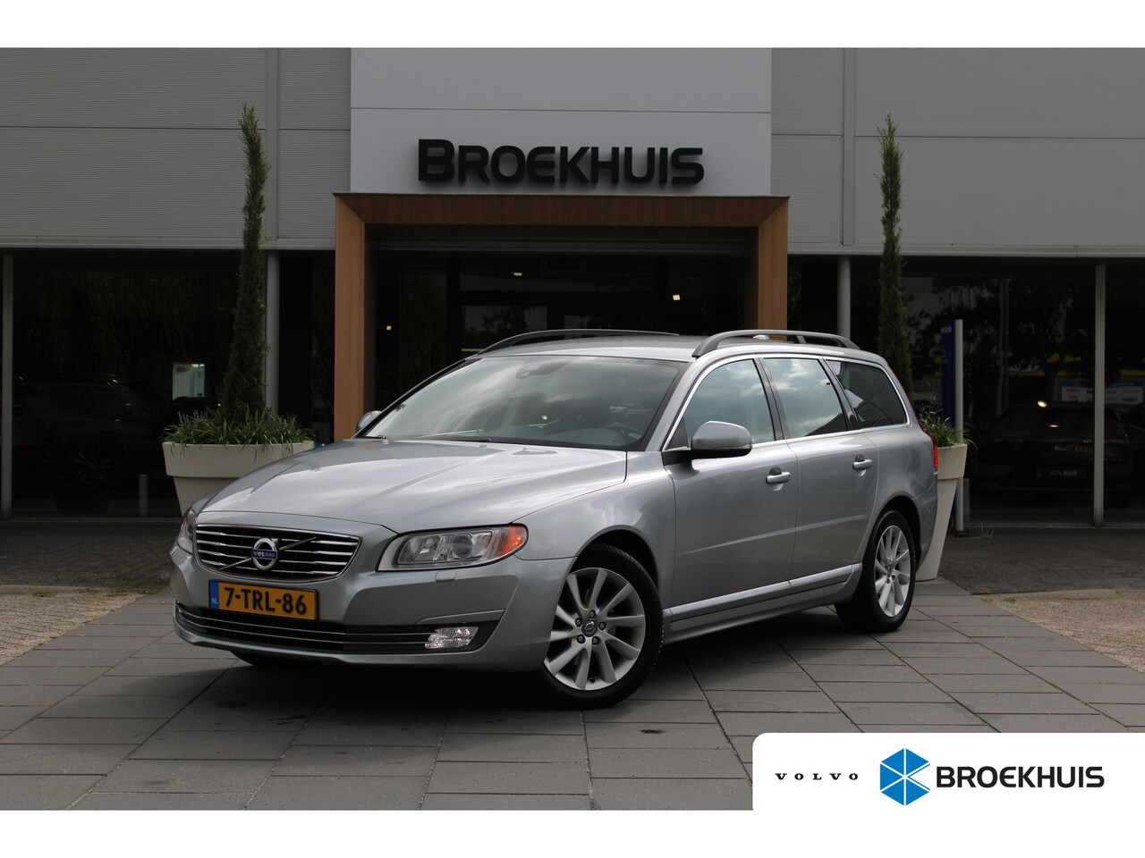 Volvo V70 - 1.6 T4 Nordic 1.6 T4 Nordic+ - AutoWereld.nl