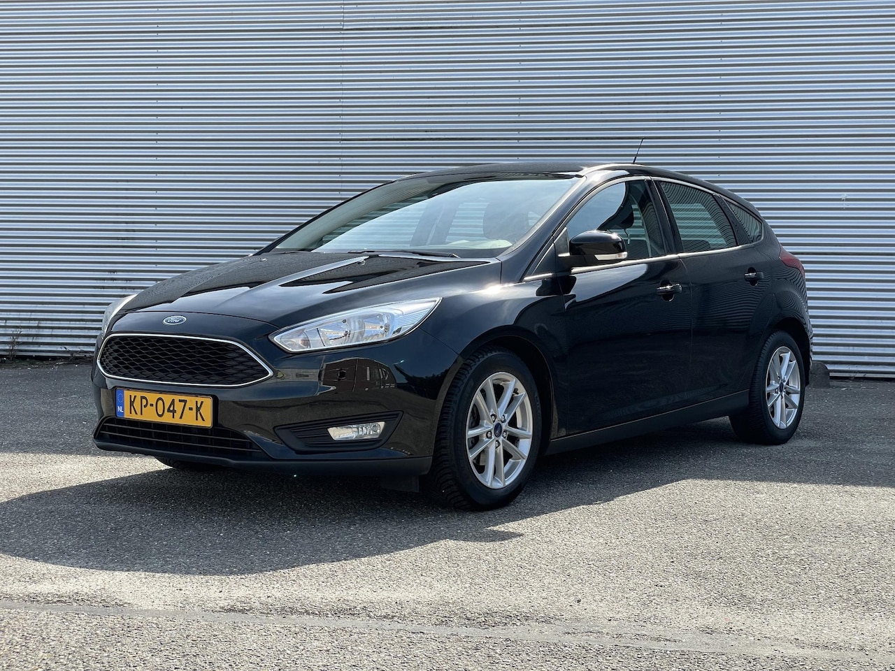 Ford Focus - 1.0 Trend|Cruise|Verwarmde Voorruit|Airco - AutoWereld.nl