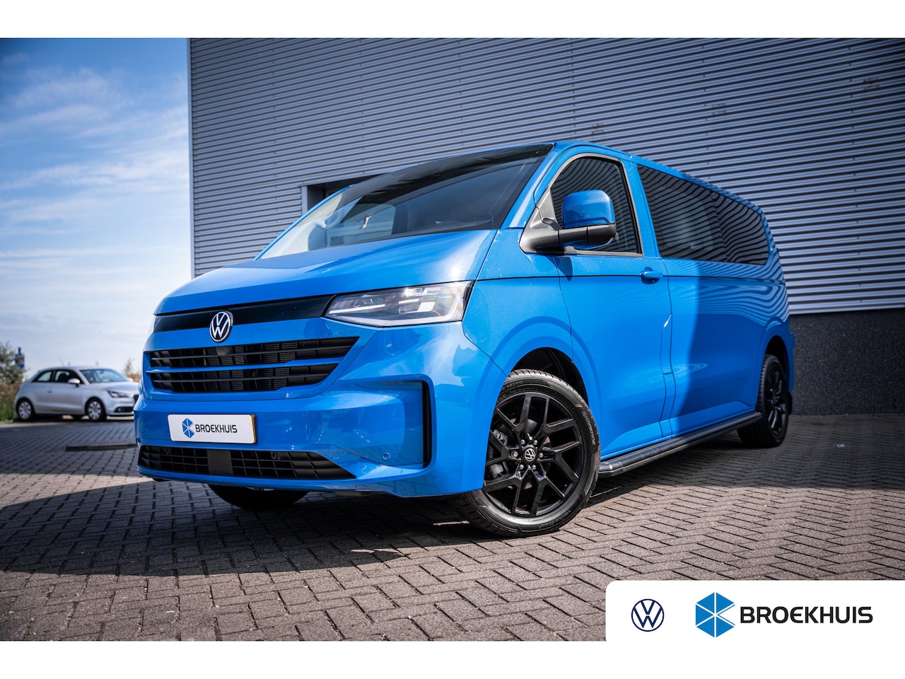 Volkswagen Transporter - Dubbele Cabine TREKHAAK - BLACK PACK - BETIMMERING - AutoWereld.nl