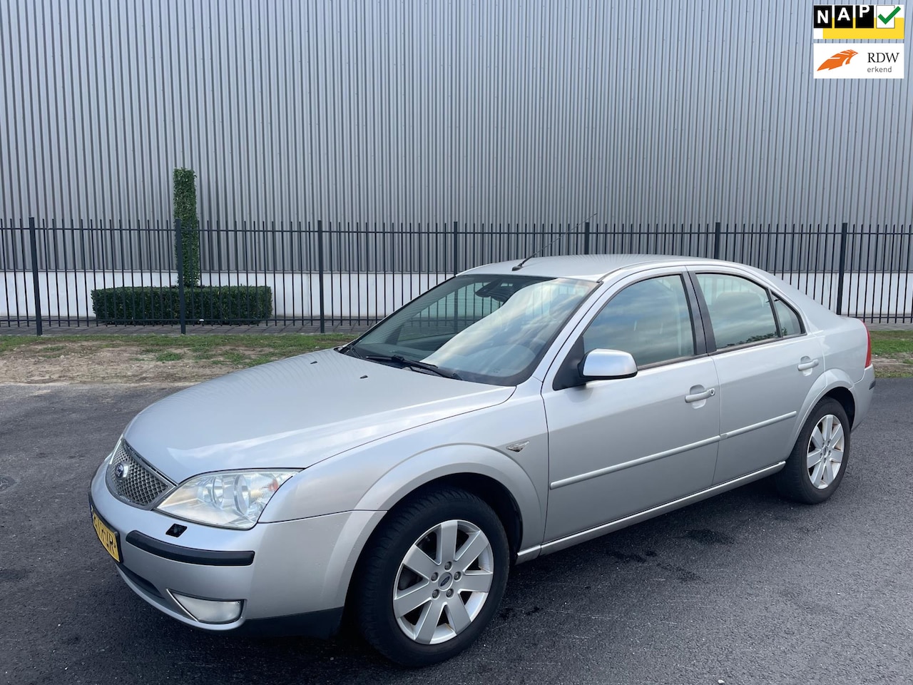 Ford Mondeo - 1.8-16V Futura 5drs Apk 1-2026!! - AutoWereld.nl