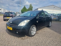 Toyota Prius - 1.5 VVT-i Comfort