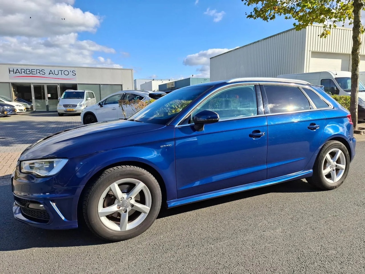 Audi A3 Sportback - 1.4 TFSI G-TRON AUTOMAAT/PANO/XENON/NAVI/LEDER! - AutoWereld.nl