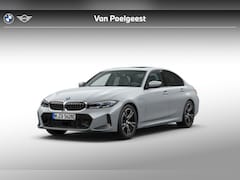 BMW 3-serie - Sedan 330e | M Sport | Comfort Pack | Active Cruise Control | Trekhaak | Glazen dak